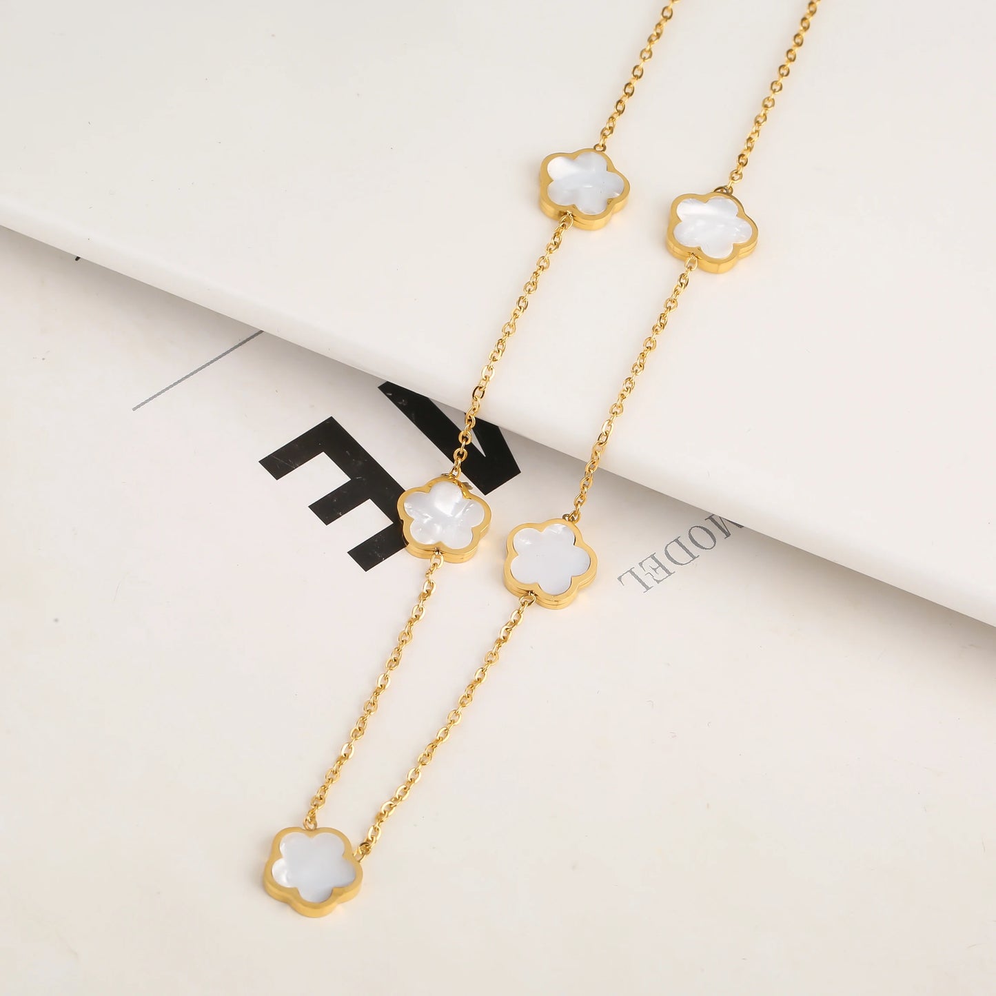 Five Leaf Flower Pendant Necklaces