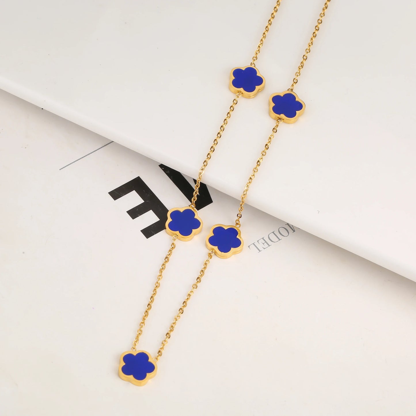 Five Leaf Flower Pendant Necklaces
